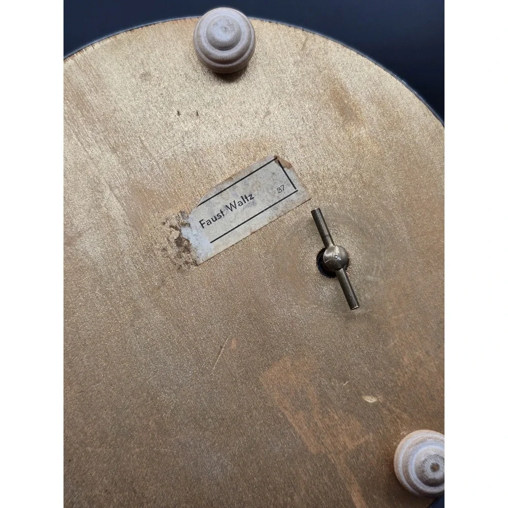 Faust‎ Waltz Vtg Victorian Aluminum Footed Vanity Powder Puff Music Trinket Box